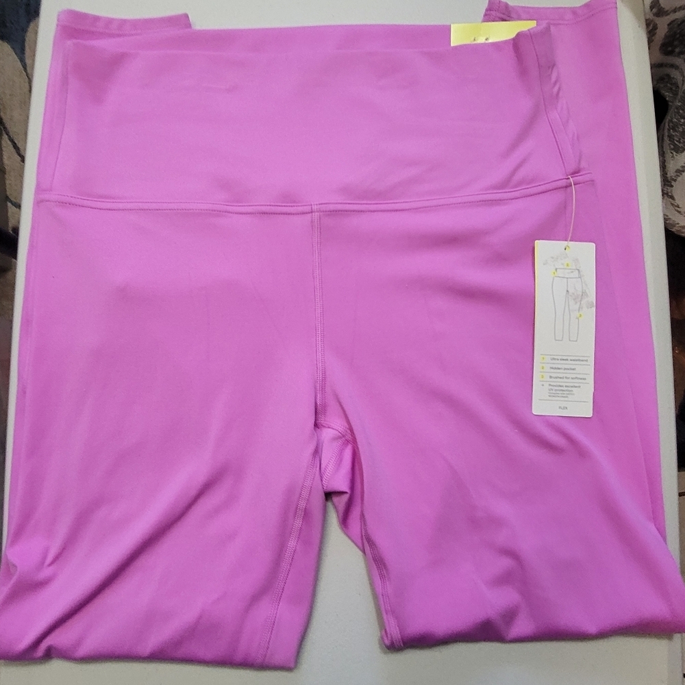 NWT All In Motion Ultra High Rise / Flex Size 7/8 Leggins Super Soft